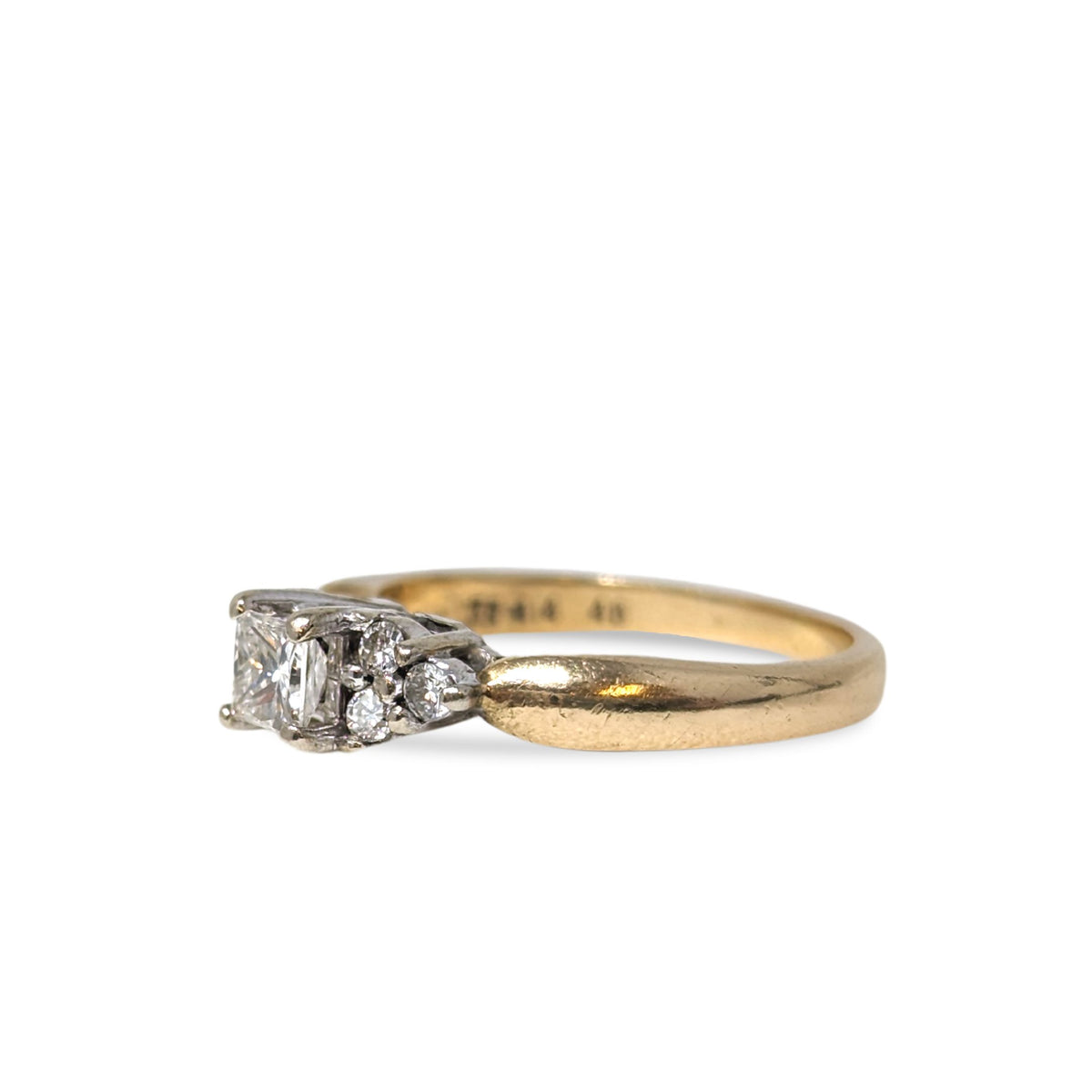 14K Gold 1/2tcw Diamond Engagement Ring - Size 5.75