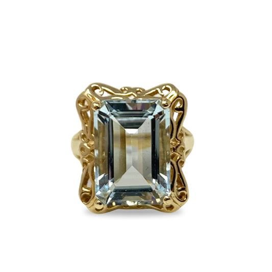 10K Gold 7.75ct Emerald Cut Aquamarine Ring - Size 6.25