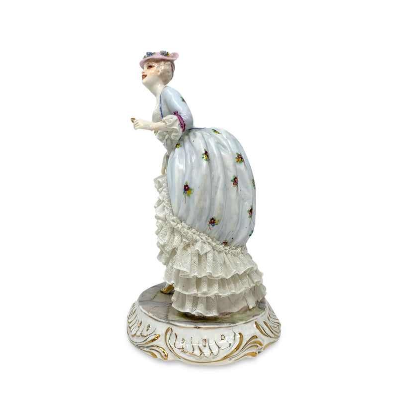 Luigi Fabris Italy Inquiring Lady Porcelain Figurine