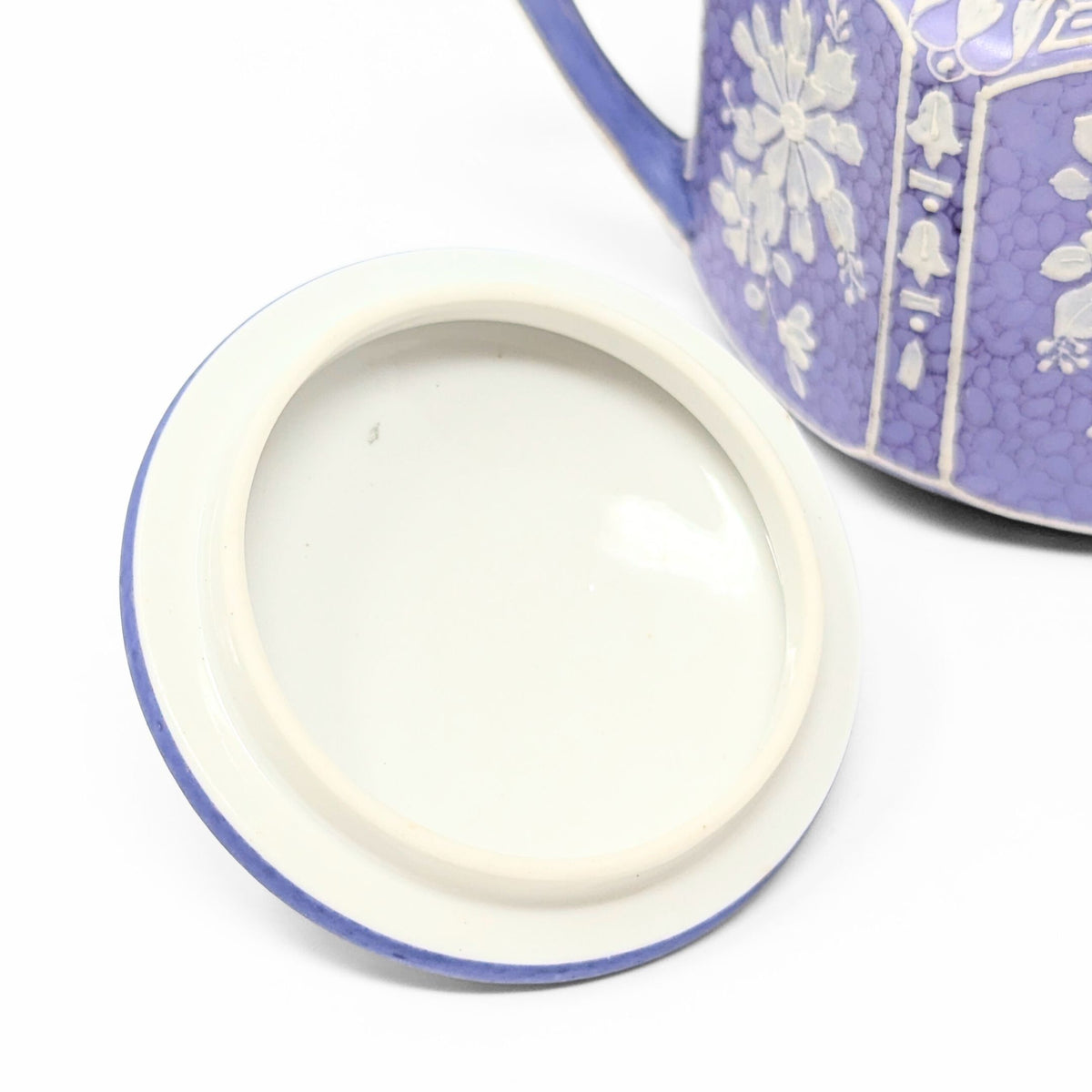 Nippon Lavender Moriage "Jasperware" Cream & Lidded Sugar