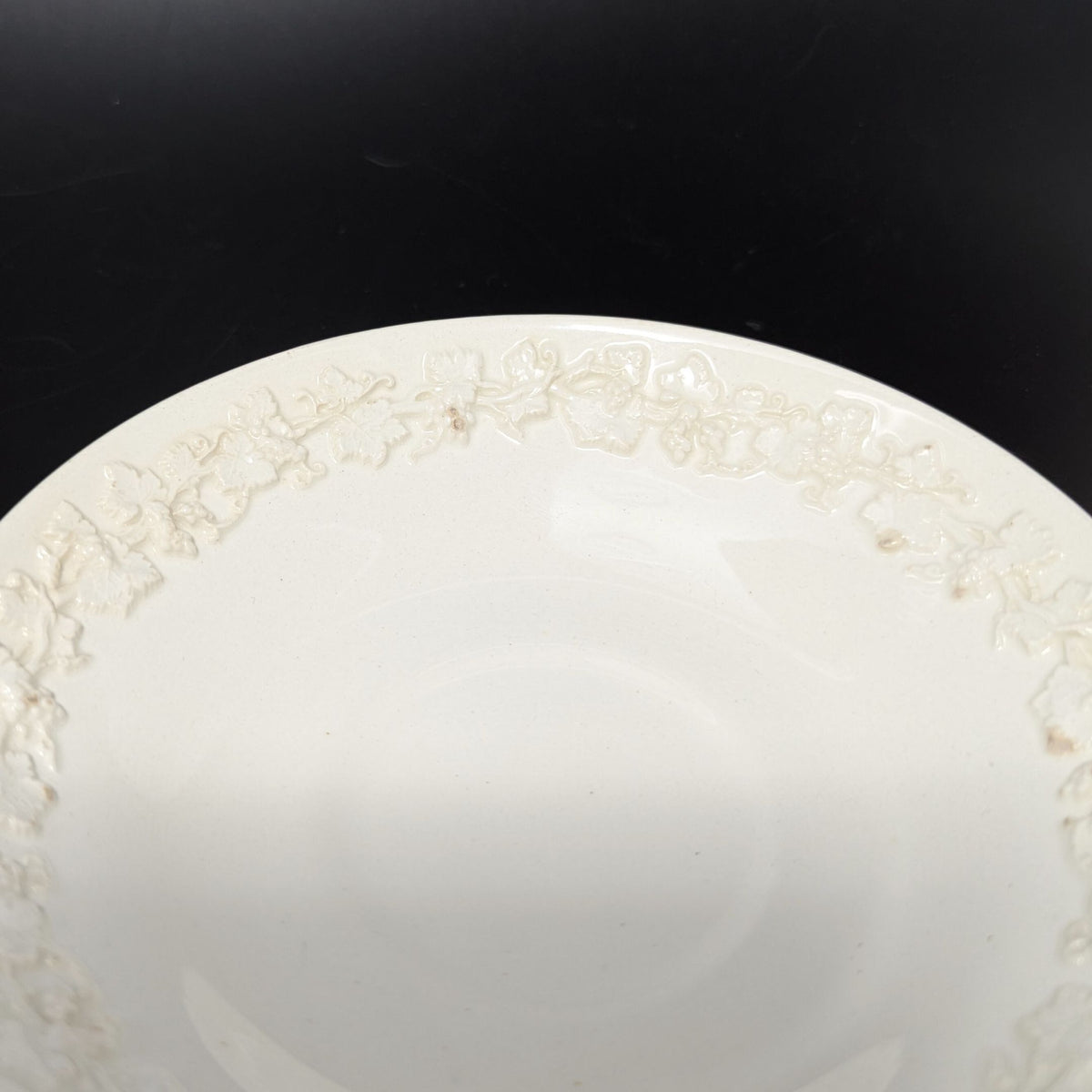 Wedgwood Queensware Cream on Cream 13pc Teacup & Cream Soup Set