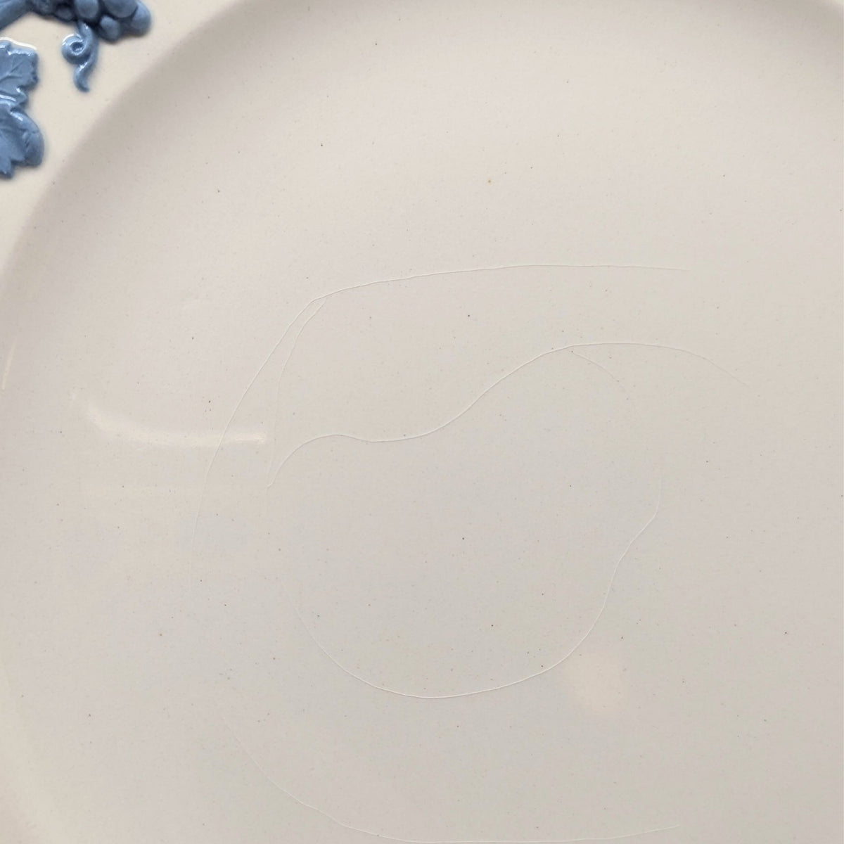 Wedgwood "Lavender on Cream" Shell Edge 10 5/8" Dinner Plates (Set of 4)