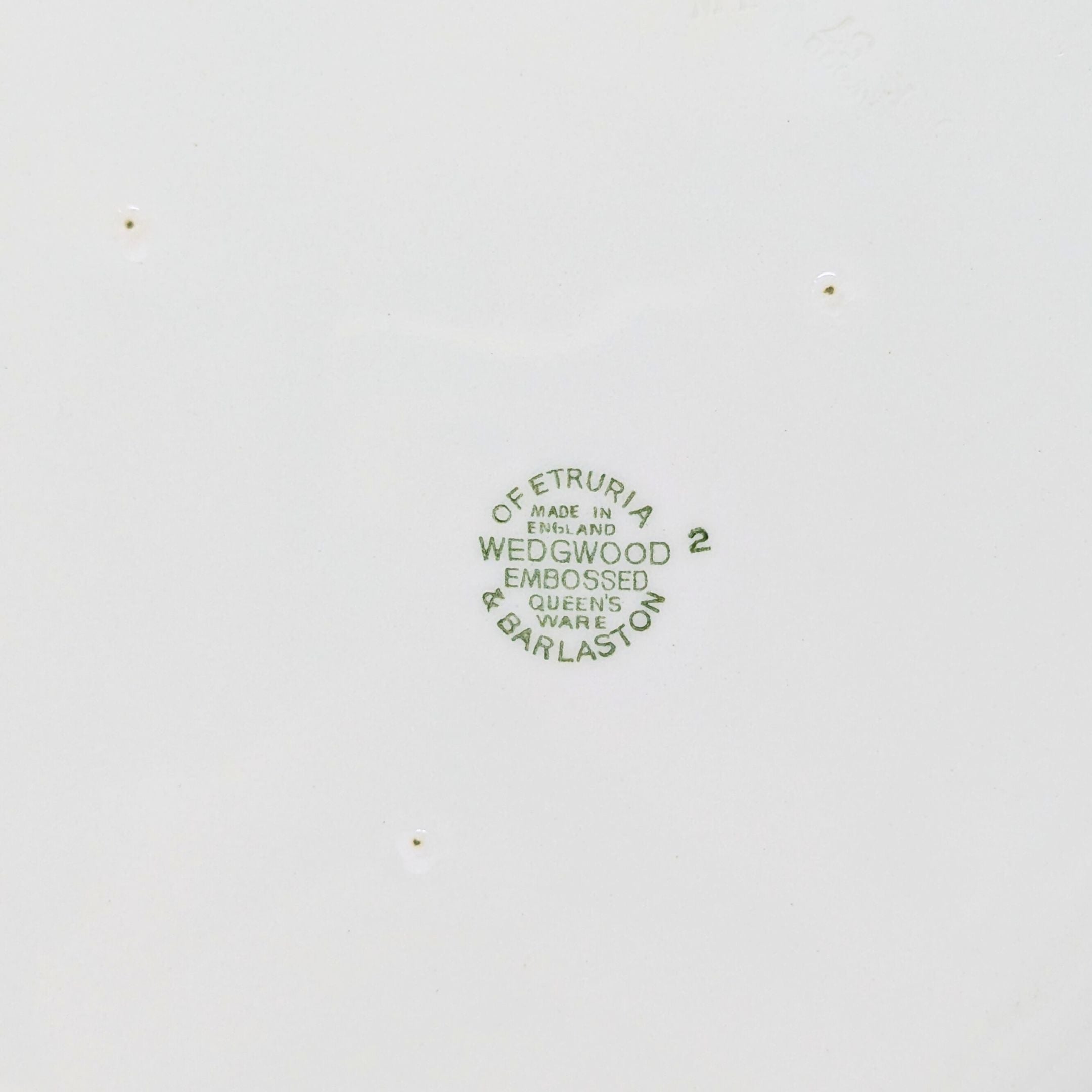 Wedgwood Shell Edge Dinner Plates - Thumbnail 5
