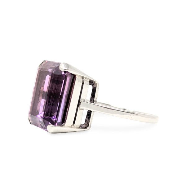 9K White Gold Emerald Cut Amethyst Solitaire Ring - Size 7.5