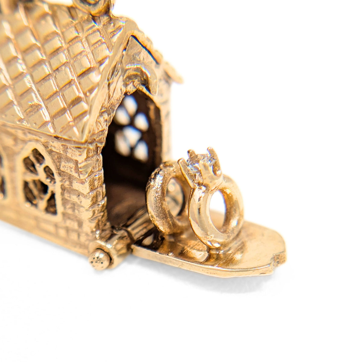 9K Gold & White Sapphire Chapel W/ Wedding Ring Set Charm