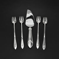 Tiffany & Co. Sterling "Queen Anne" 5pc Hors D'Oeuvres Set, "P" Monogram