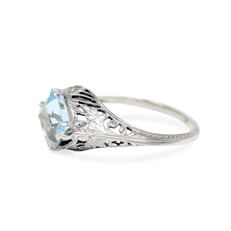 14K White Gold Aquamarine Floral Filigree Ring - Size 5