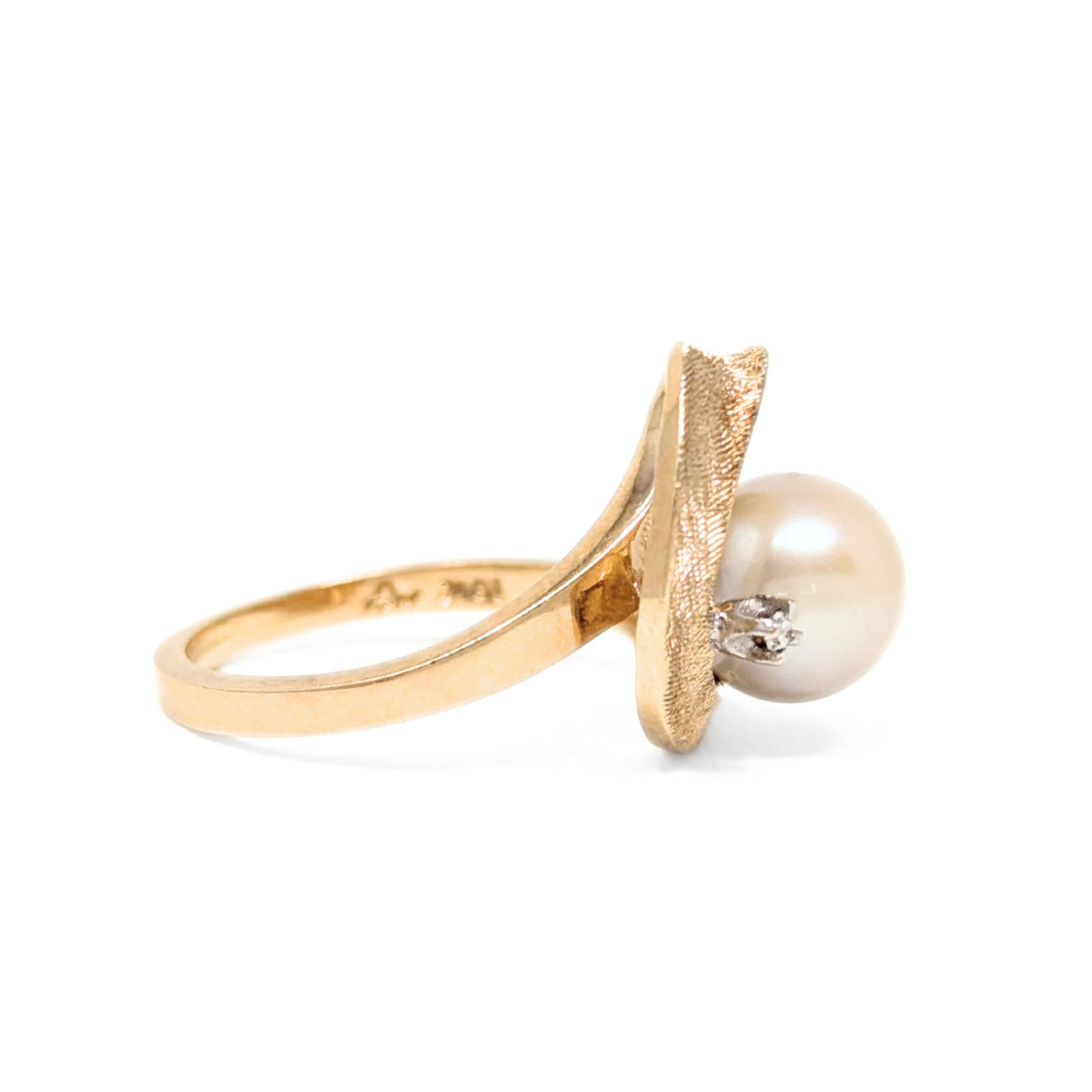 Vintage 10K Gold Pearl & Diamond Brushed Swirl Ring - Size 6