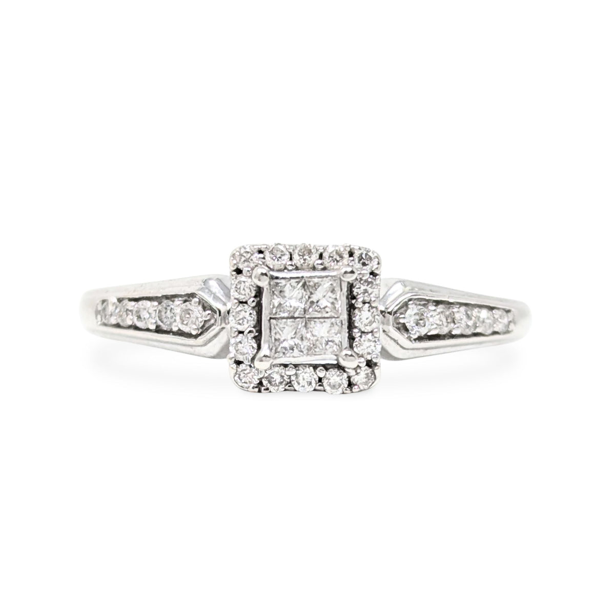 10K White Princess Cut Diamond Cluster Halo Ring - Size 7