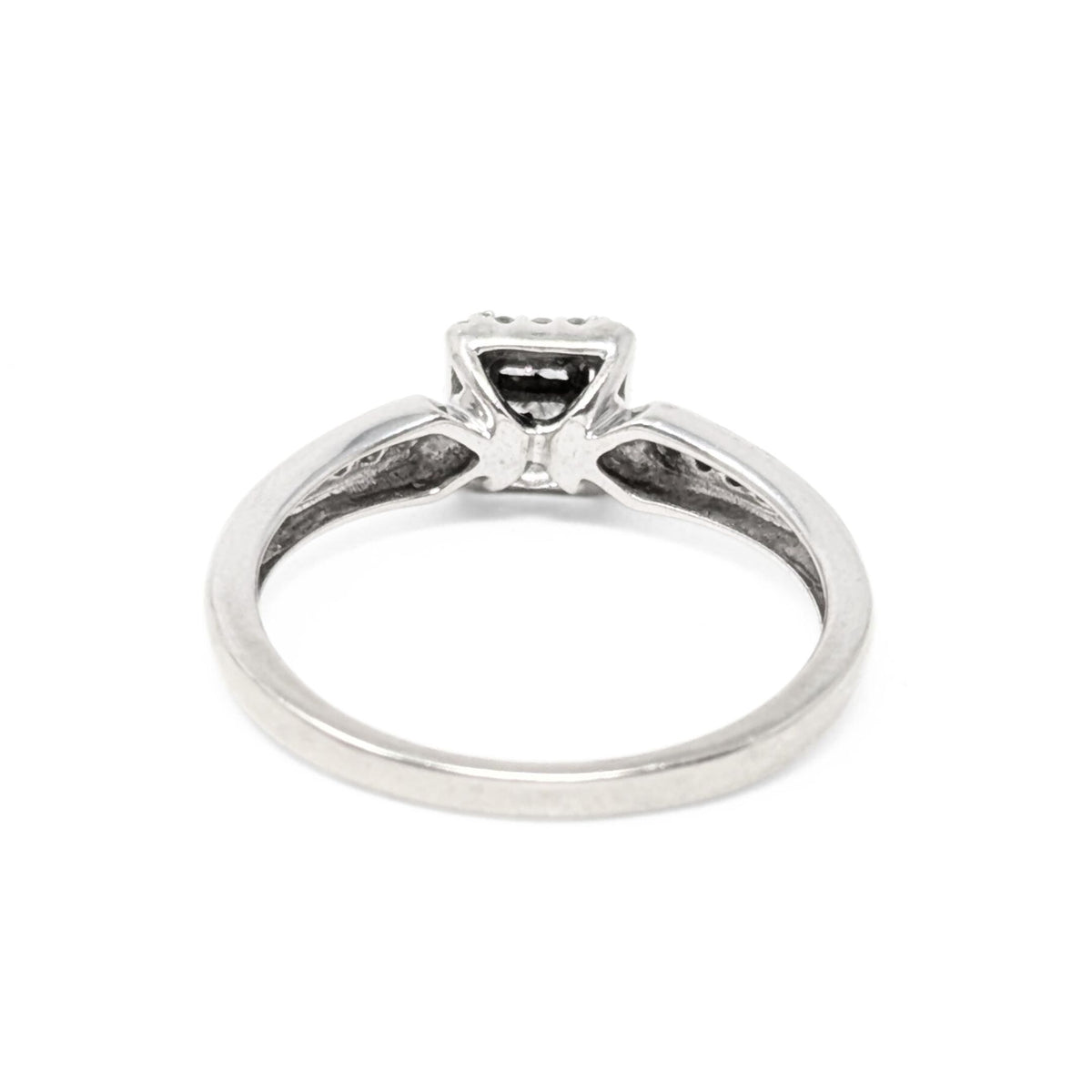10K White Princess Cut Diamond Cluster Halo Ring - Size 7
