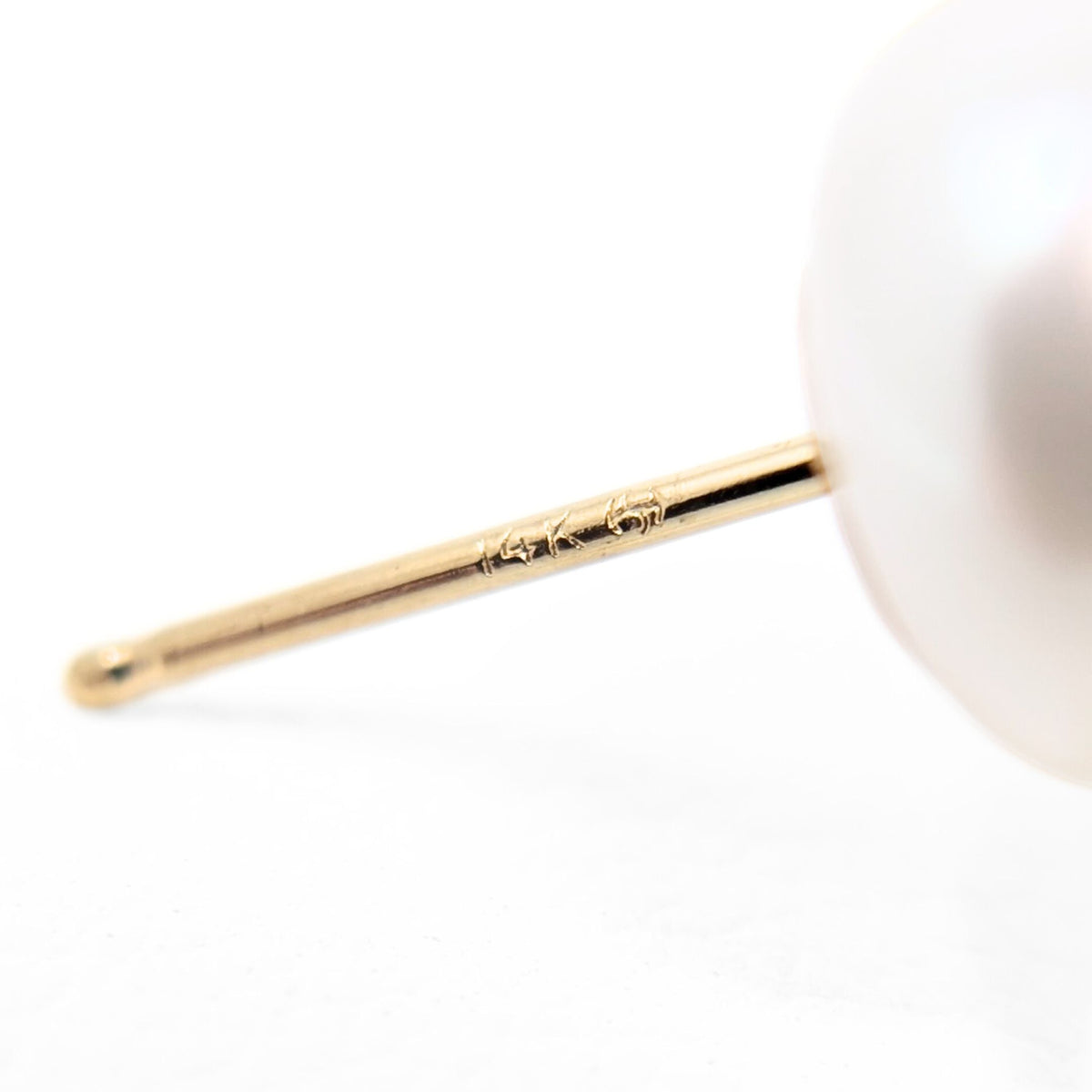 14K Gold 7.5mm Button Pearl Stud Earrings