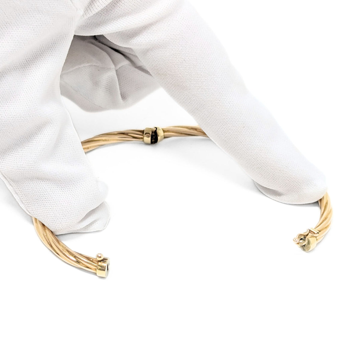 Unoaerre Italian 14K Gold Twisted Hinged Bangle Bracelet