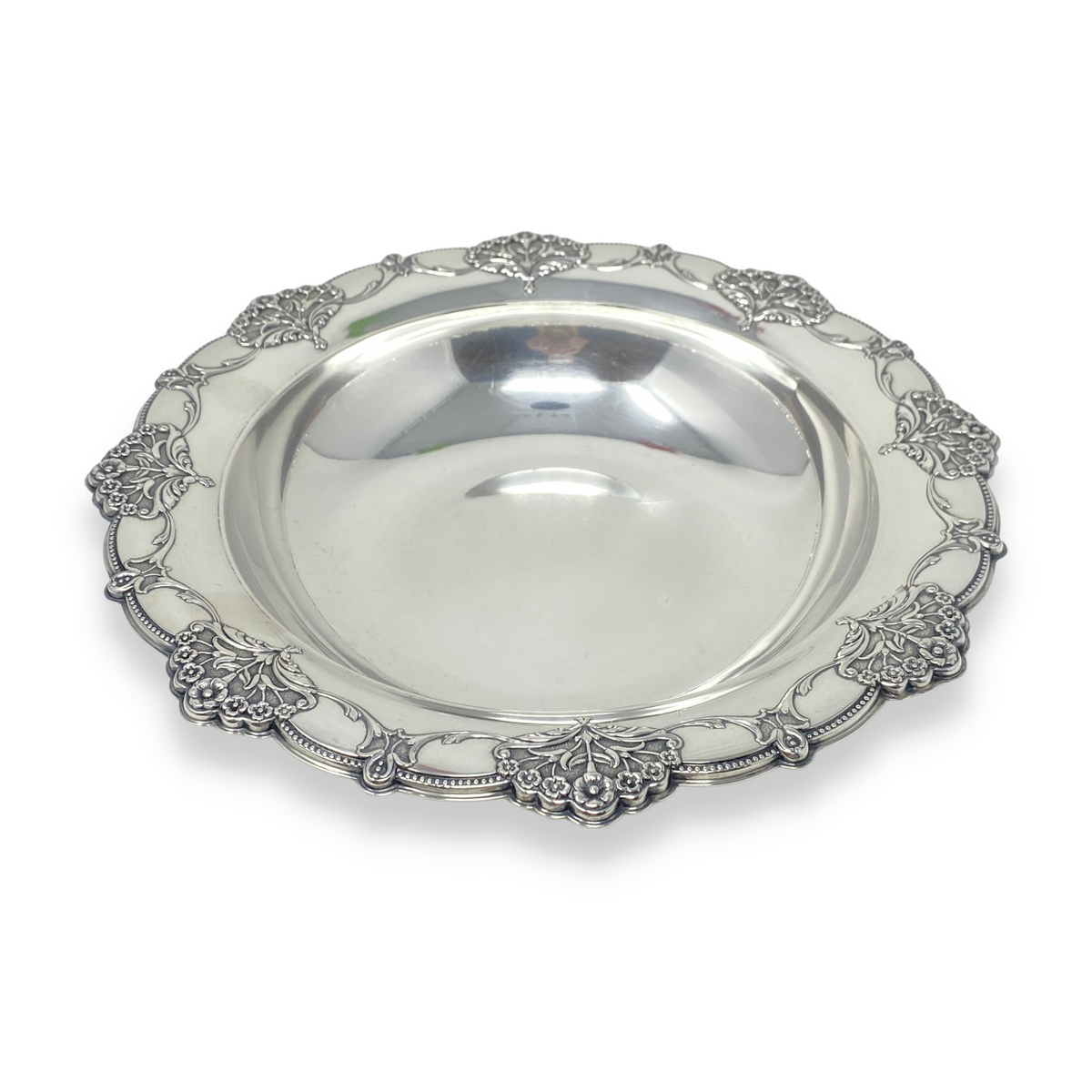 International Sterling "Queen's Lace" Sterling Vegetable Bowl