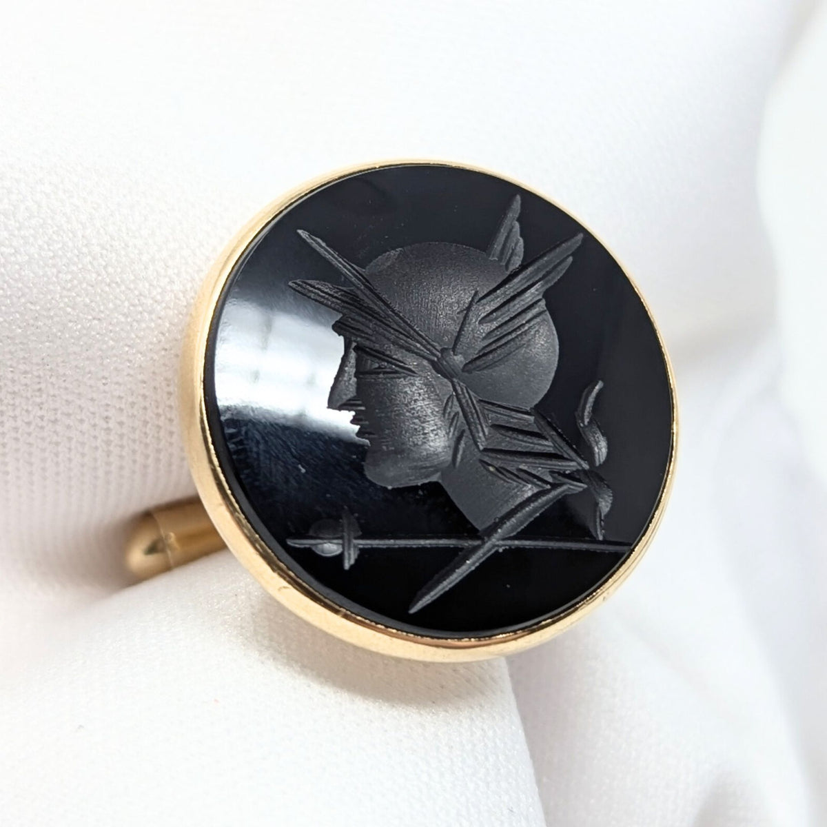 14K Gold Onyx Trojan Cuff Links