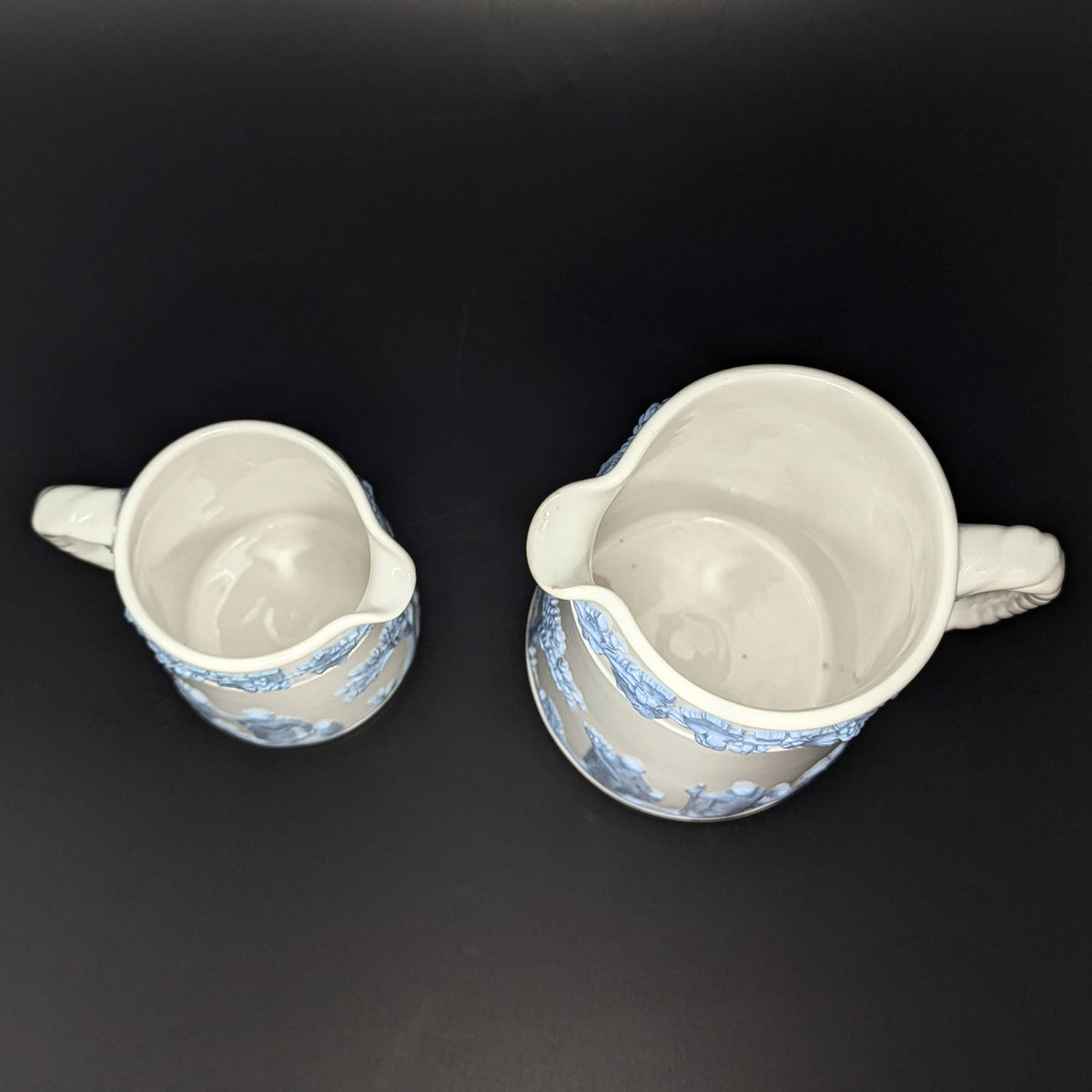 Wedgwood "Lavender on Cream" 2pc Jug Set (26oz, 8oz)