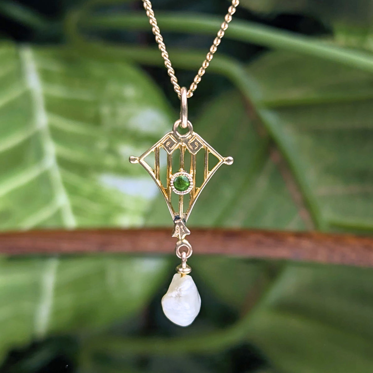 9K/14K Victorian Seed Pearl Pendant Necklace (15.5")