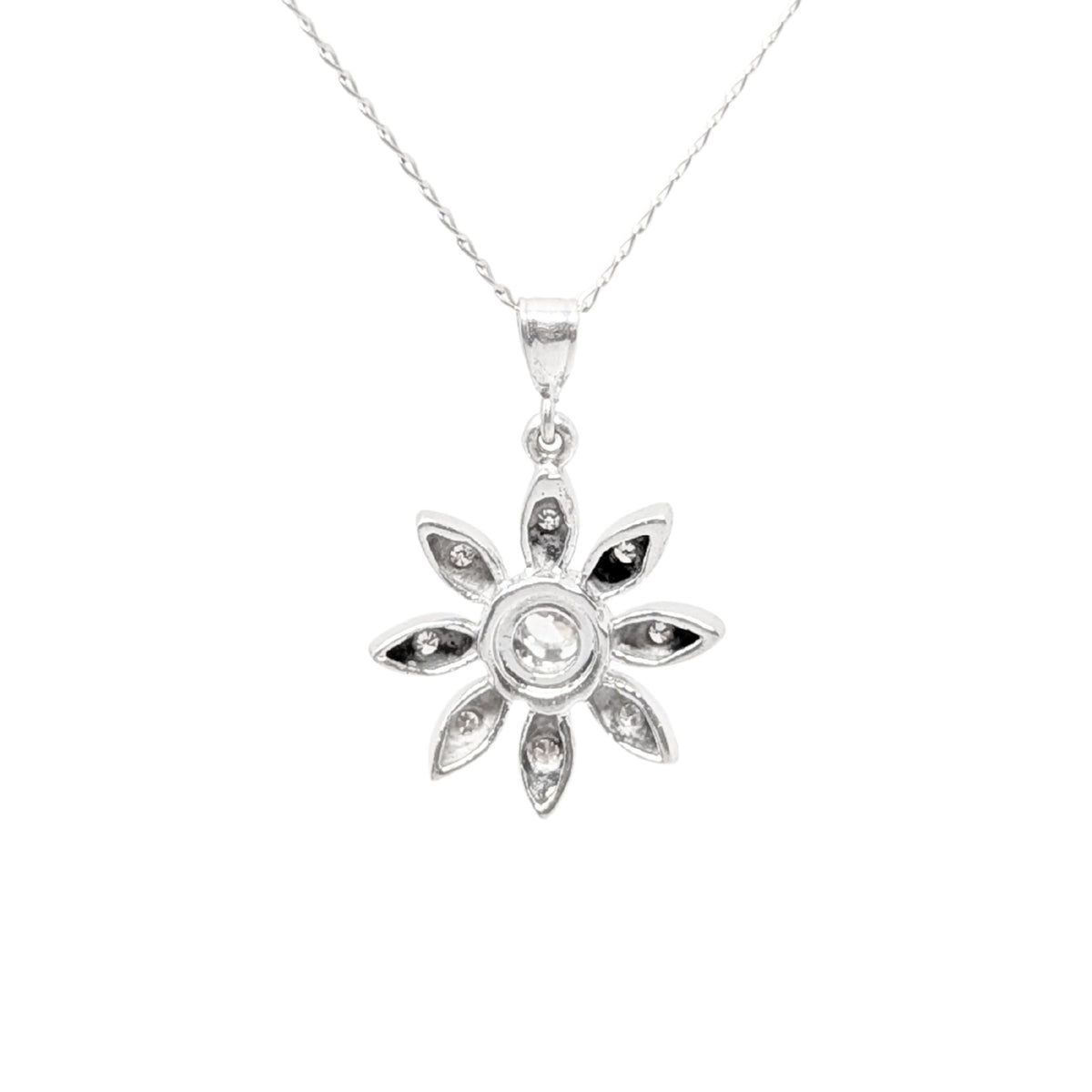 Vintage 13K/14K White Gold 15” Diamond Daisy Flower Necklace