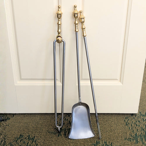 Virginia Metalcrafters CW103-1C Raleigh Tavern 3pc Fireplace Tool Set