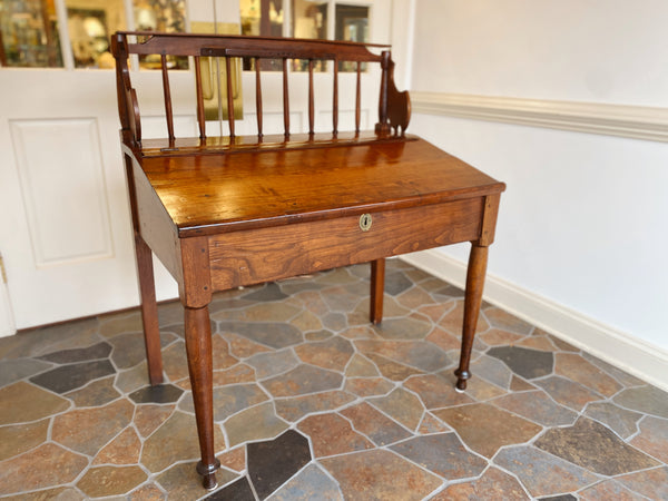 18th Century Walnut Plantation Desk