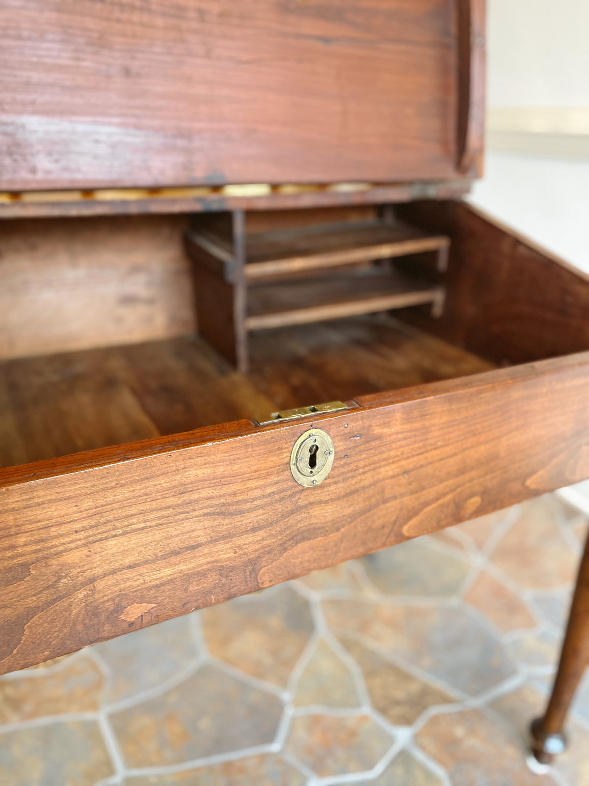 18th Century Walnut Plantation Desk