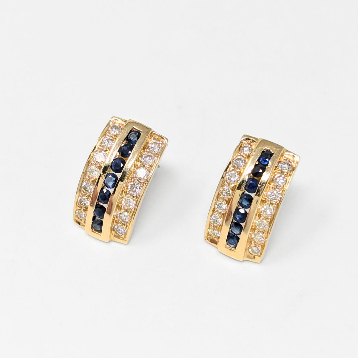 18K Gold Blue Sapphire & Diamond Ring & Earrings Set