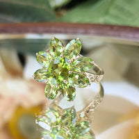 14K Gold Green Tourmaline Flower Ring - Size 7.25