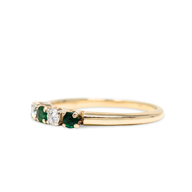 14K Gold Natural Emerald & Diamond Ring - Size 7.75