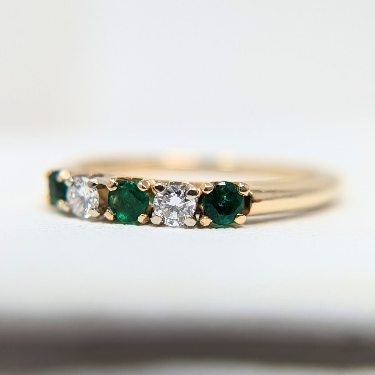 14K Gold Natural Emerald & Diamond Ring - Size 7.75