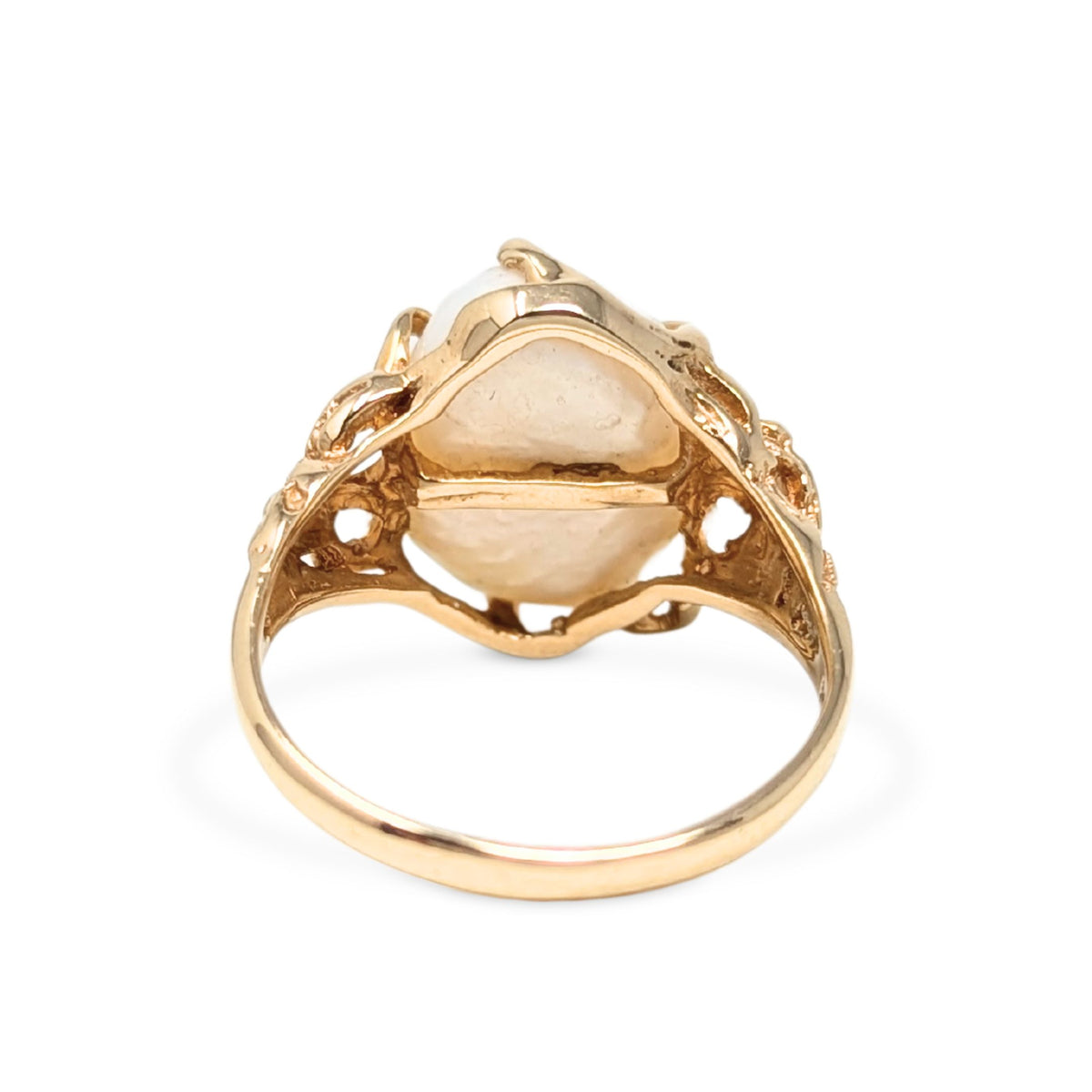 14K Gold Mabe Pearl Ring - Size 8.25