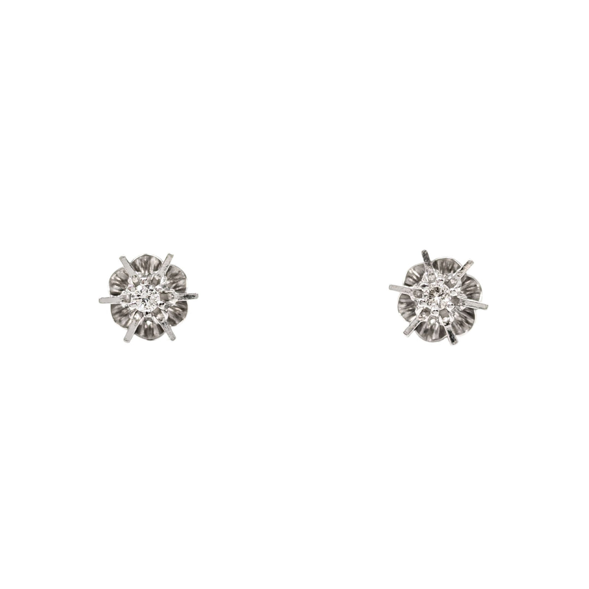 14K White Gold Diamond Star Stud Earrings