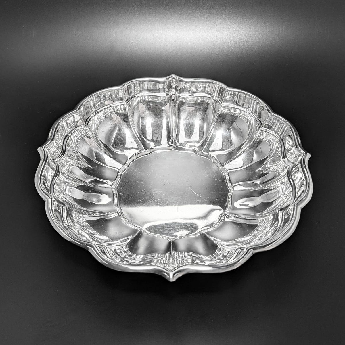 Reed & Barton "Windsor" Sterling Silver Round Vegetable Bowl