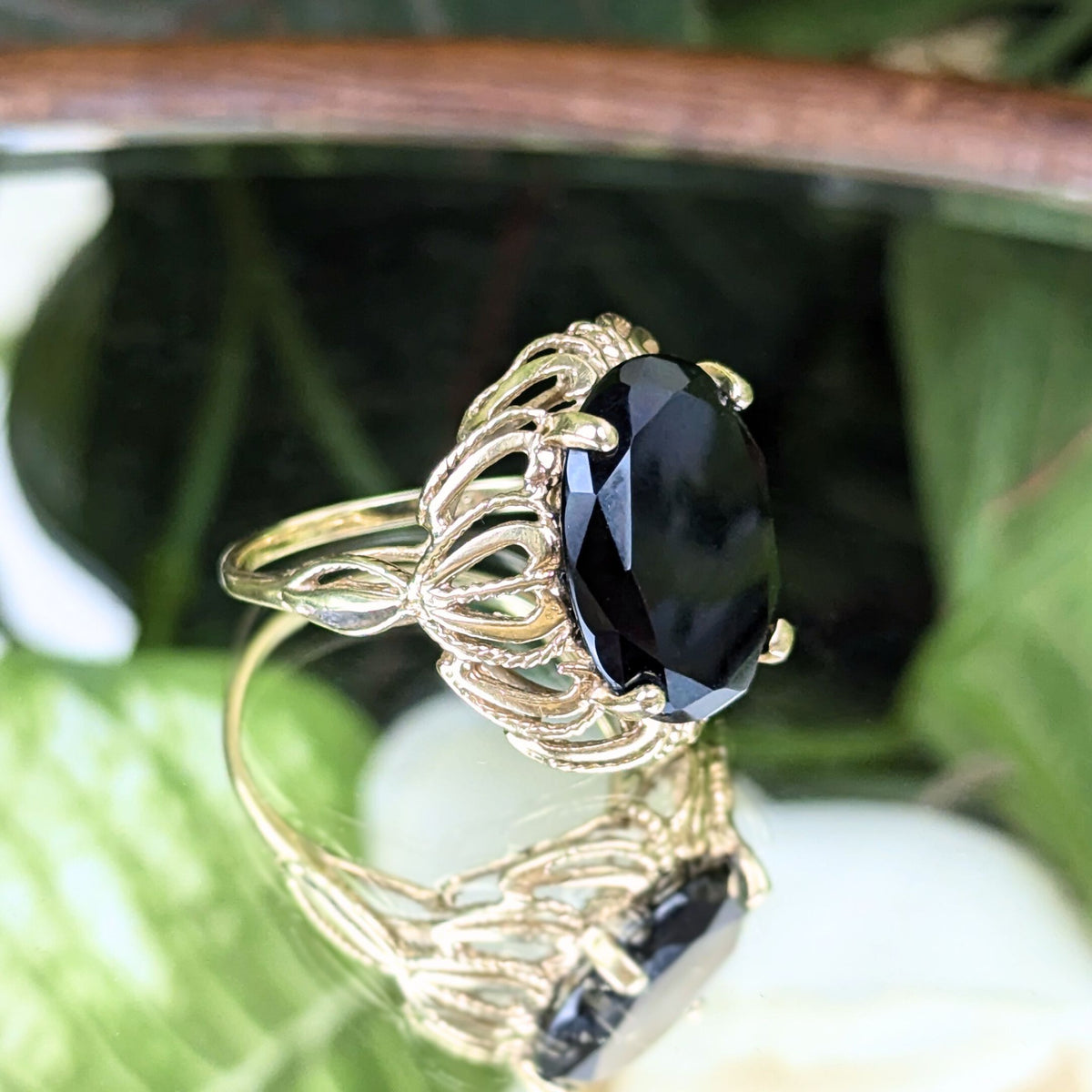 10K Gold Filigree Black Onyx Ring - Size 8