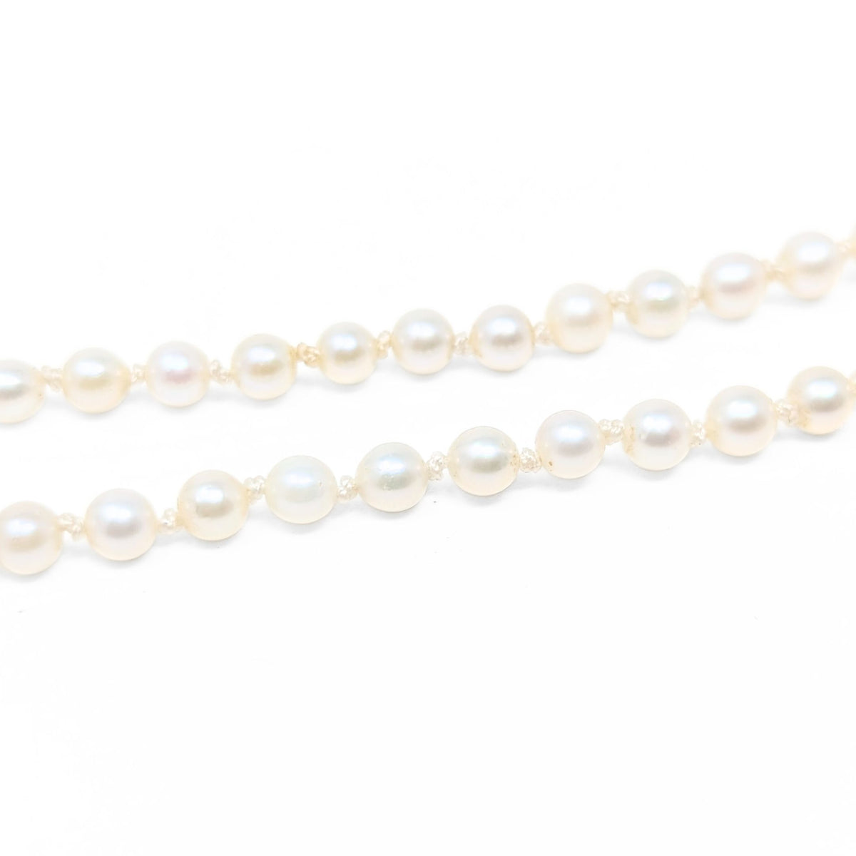 Vintage 14K Gold Clasp 20” Graduating Pearl Necklace
