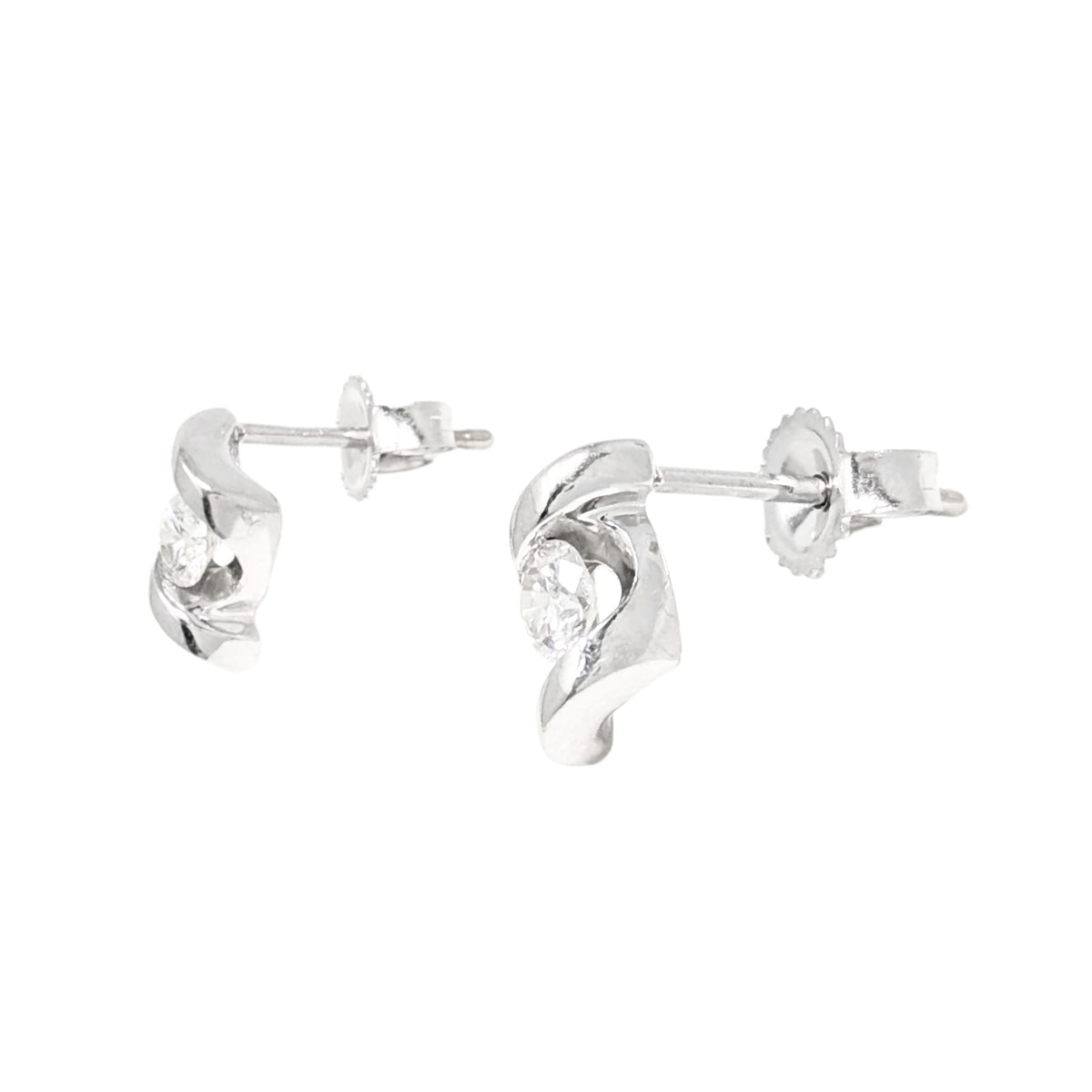 14K White Gold .20tcw Diamond Earrings