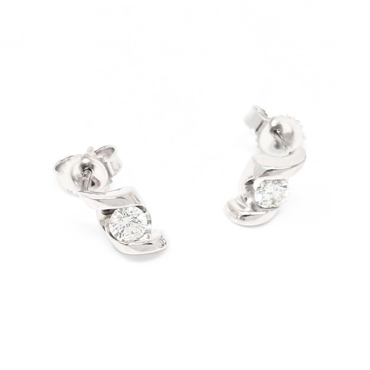 14K White Gold .20tcw Diamond Earrings