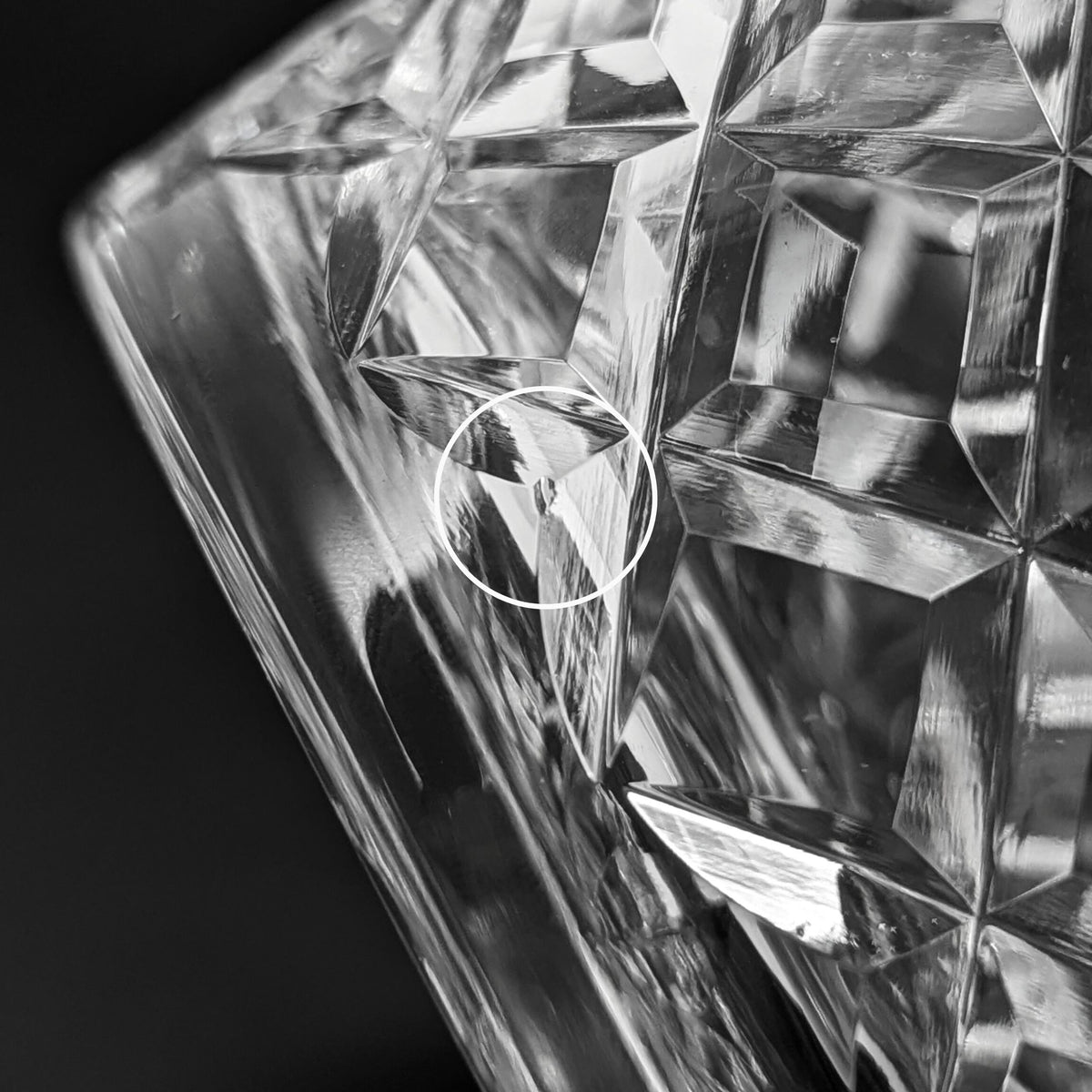 Waterford Crystal "Glandore" 9.5" Decanter w/ Stopper