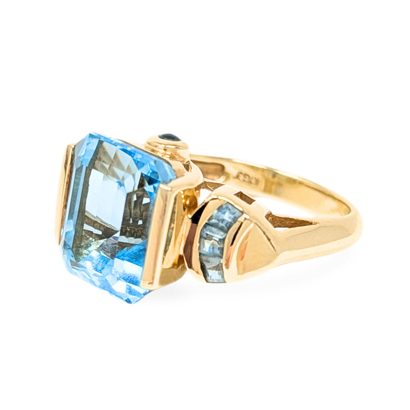 14K Gold Light Blue Topaz & Aquamarine Cocktail Ring - Size 7