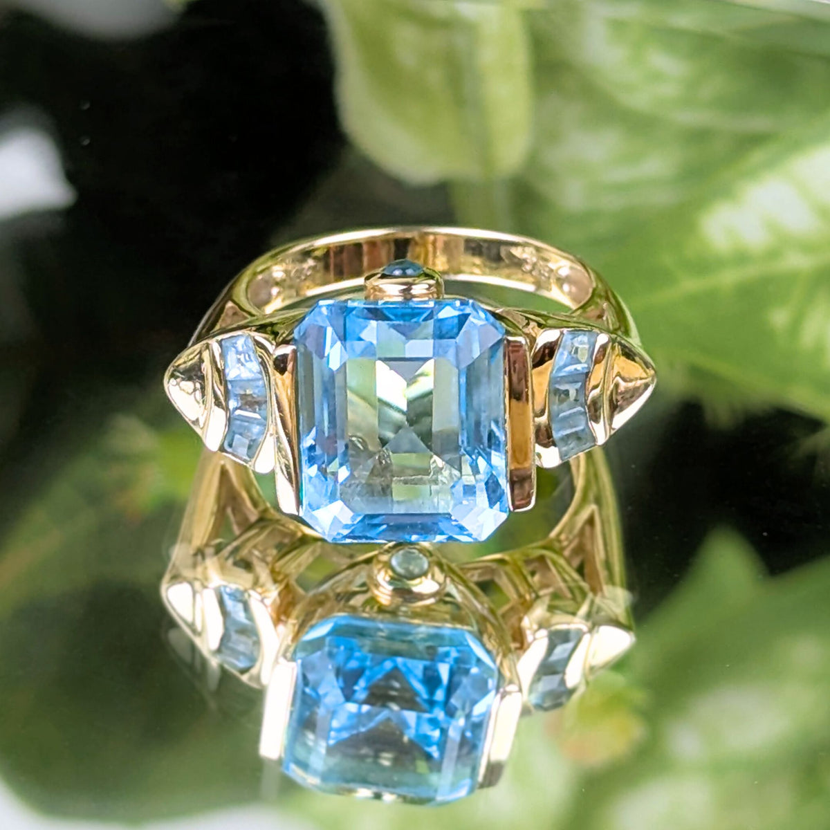 14K Gold Light Blue Topaz & Aquamarine Cocktail Ring - Size 7