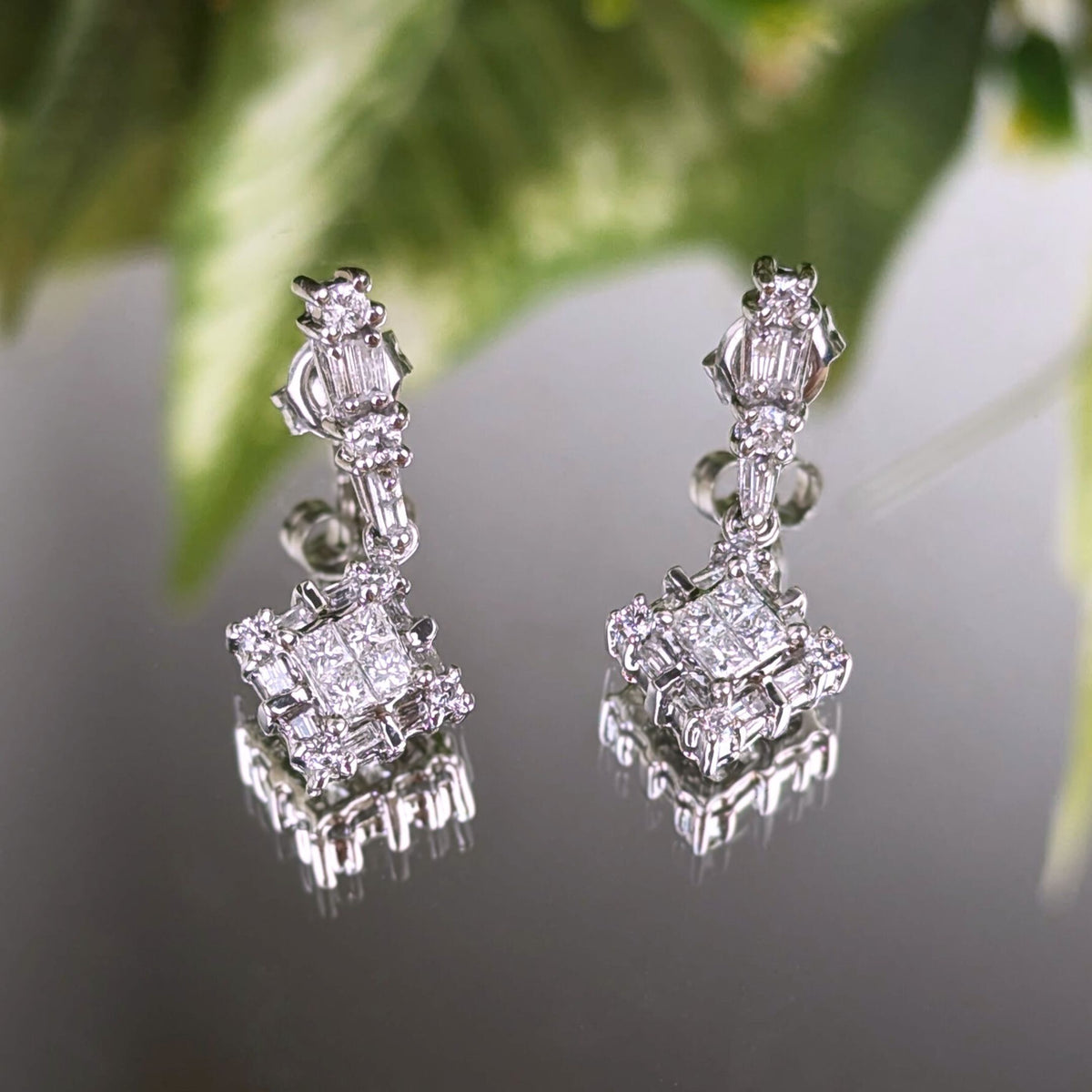 14K White Gold Diamond Drop Earrings