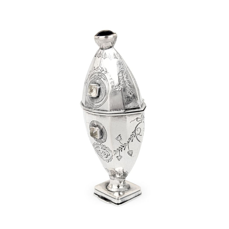 Antique Sterling Silver Hovedvandsæg Vinaigrette Egg Scent Box, circa 1830