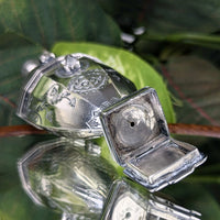 Antique Sterling Silver Hovedvandsæg Vinaigrette Egg Scent Box, circa 1830