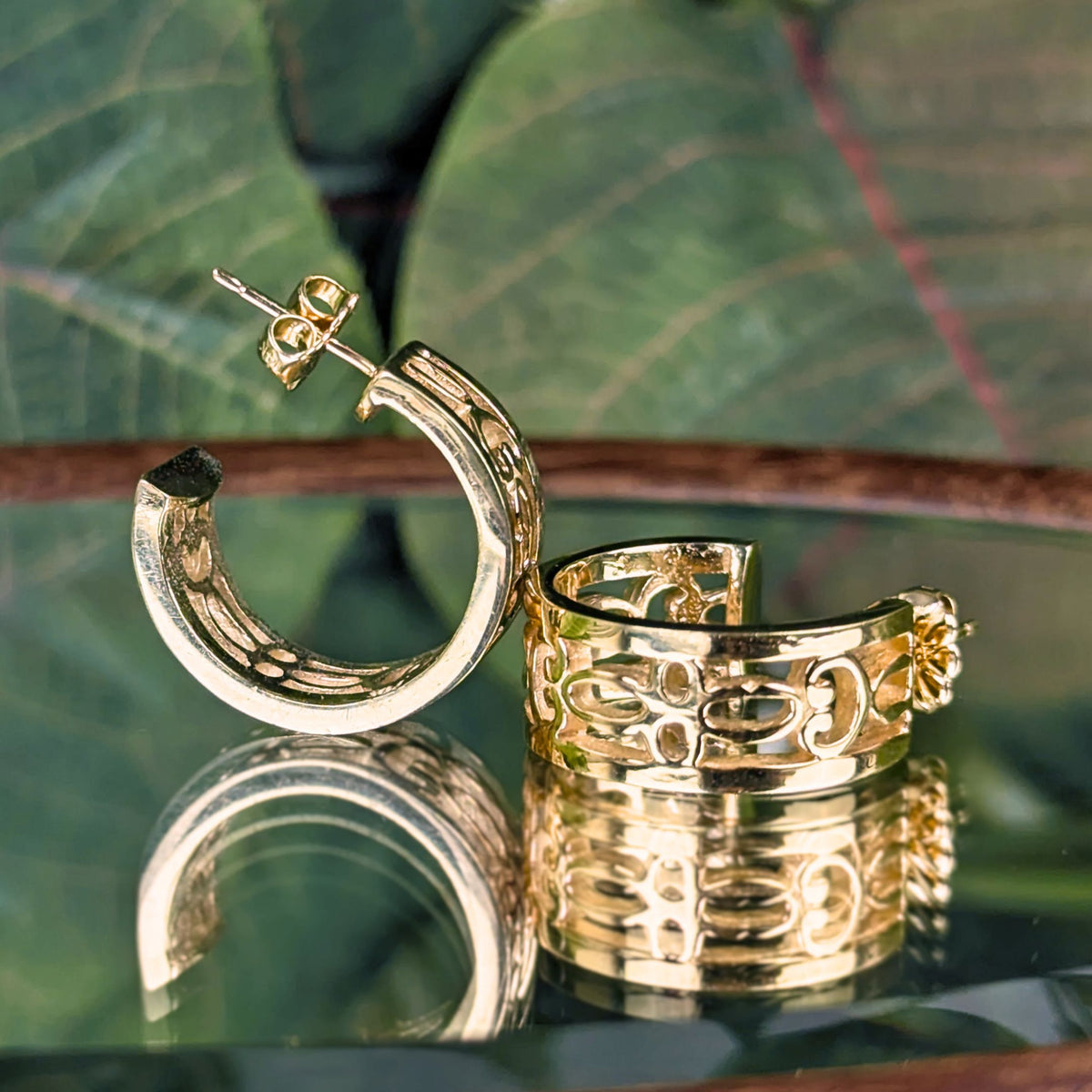 B.A. Ballou 14K Solid Gold Colonial Williamsburg CW Cypher Hoop Earrings
