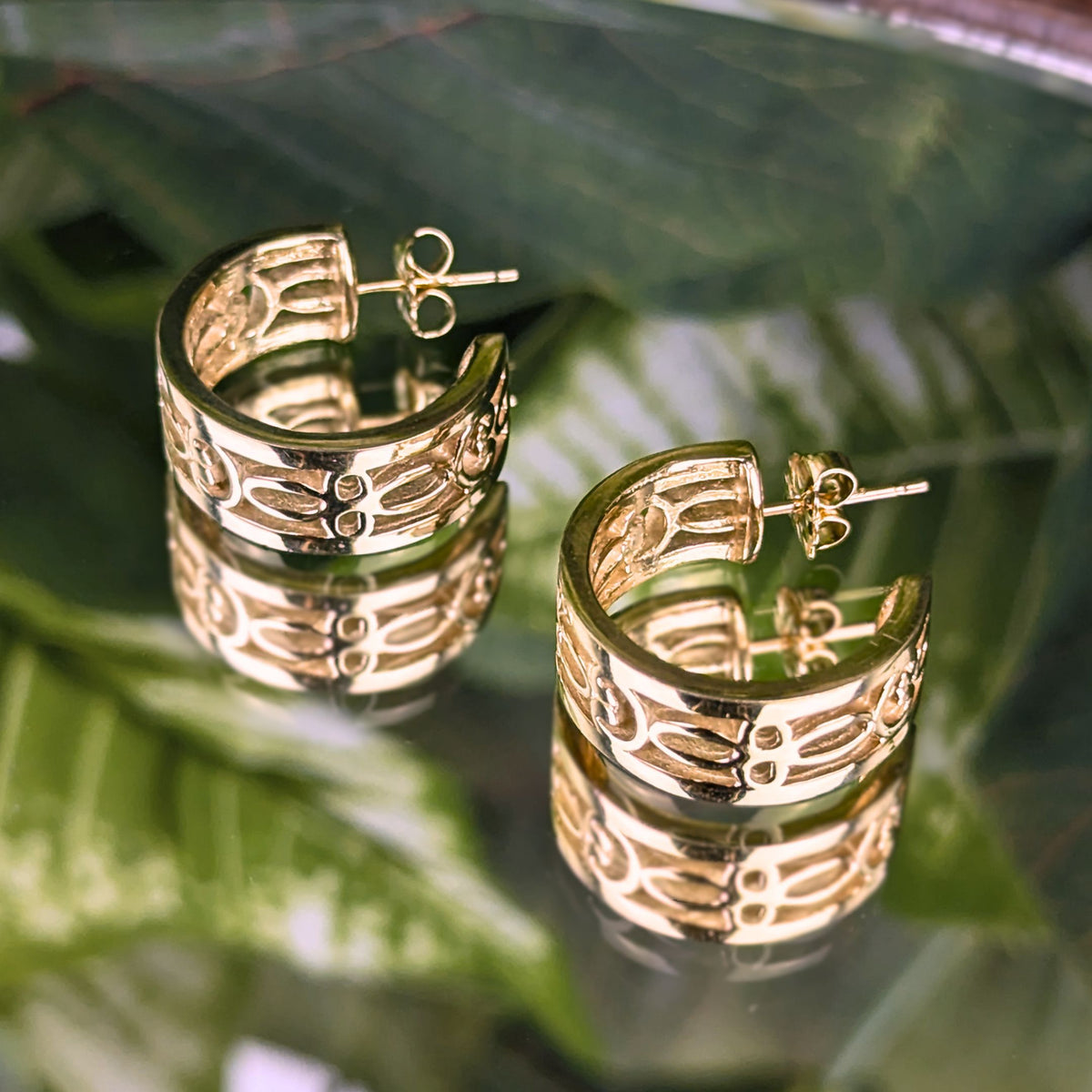 B.A. Ballou 14K Solid Gold Colonial Williamsburg CW Cypher Hoop Earrings