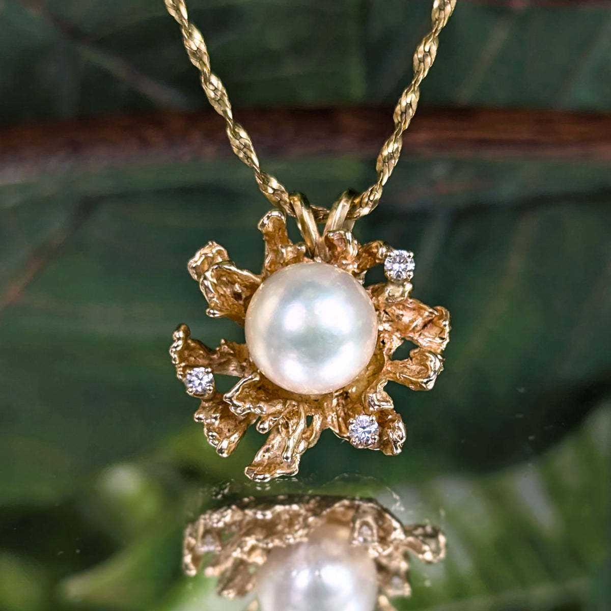 Vintage 14K Gold 9.6mm Pearl & Diamond Pendant on 20" Twisted Bismarck Chain