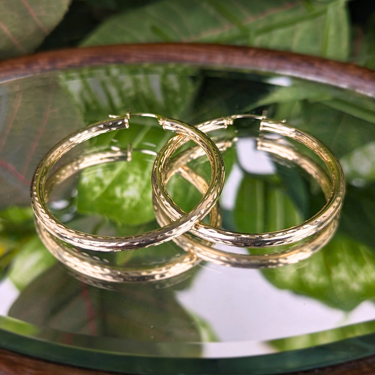 Vintage 14K Yellow Gold 43mm Diamond-Cut Hoop Earrings - Mint Condition