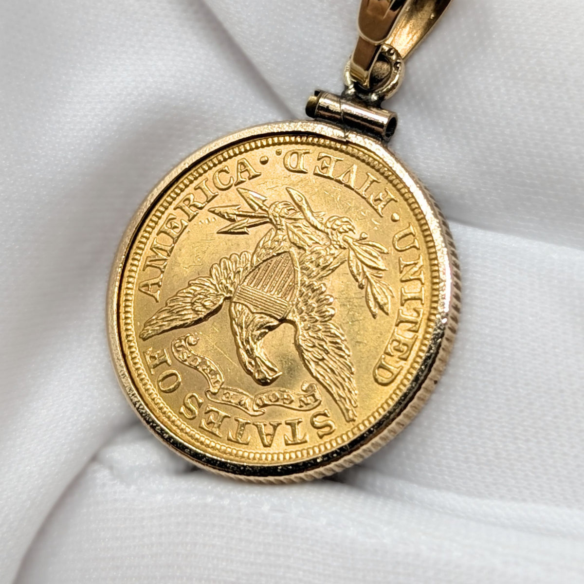 1901 US $5 Gold Liberty Head Half Eagle Coin Pendant W/ 14K Bezel, 9.92g
