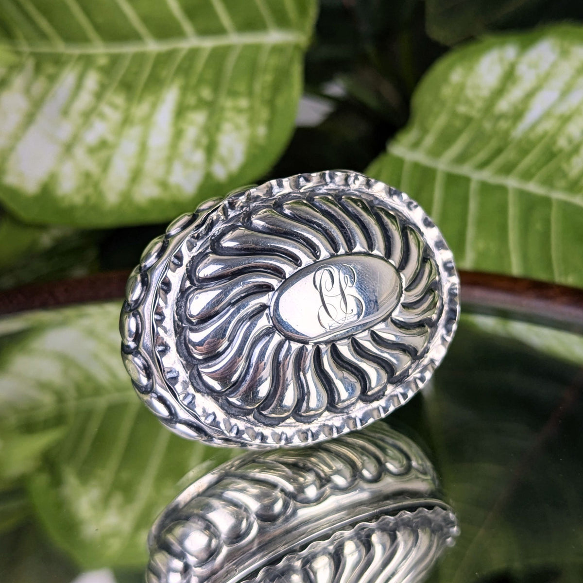 Deakin & Francis Antique 1897 Victorian Sterling Snuff Box, “H” Monogram