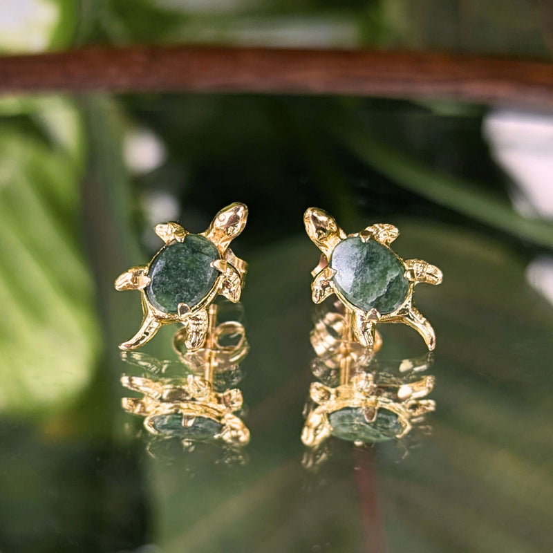 Vintage 14K Gold Green Jade Sea Turtle Stud Earrings, 15mm