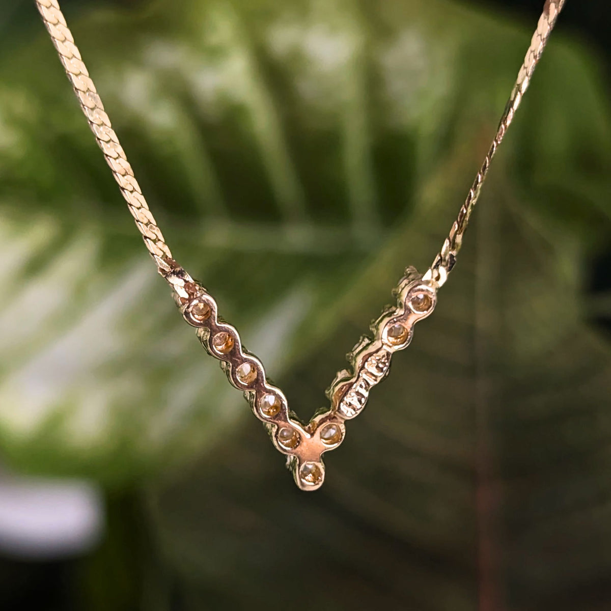 Vintage 14K Gold 11 Diamond Herringbone Chevron Child's Necklace, 14.5"