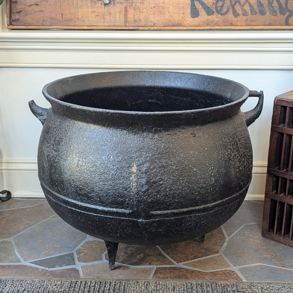 Antique 40-Gallon Cast Iron Cauldron & Mosaic Patio Table / Fire Pit